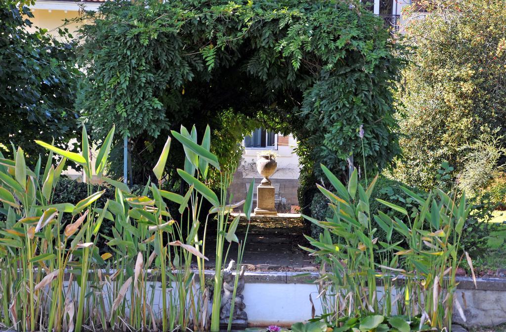 Chateau Du Clair De Lune - Boutique Luxury Hotel Biarritz Exterior photo